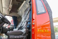 一汽解放 J6L中卡 尊享版 绿通 260马力 4X2 6.75米仓栅式载货车(国六)(CA5180CCYP62K1L4A2E6)
