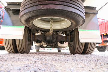 һ����� J6L 240���� 4X2 6����س�(�߶�)ͼƬ