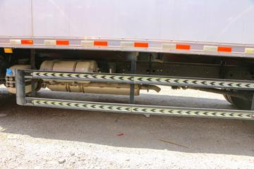 һ����� J6L 240���� 4X2 6����س�(�߶�)ͼƬ