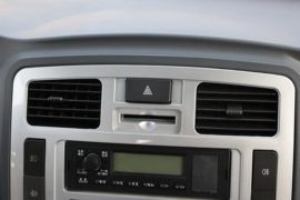 风顺&nbsp;自卸车驾驶室                                               图片