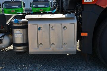 һ����� ��J6P�ؿ� �캽��2.0 560���� 6X4ǣ����(����)(CA4250P66K25T1E6)ͼƬ