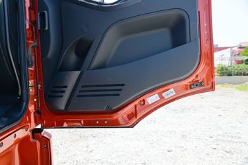 һ����� J6L �ʻݰ� 260���� 6X2 7.7�ײ�դʽ�ػ���(CA5250CCYP62K1L5T3E6)ͼƬ