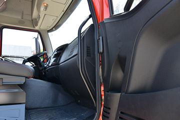 һ����� J6L �ʻݰ� 260���� 6X2 7.7�ײ�դʽ�ػ���(CA5250CCYP62K1L5T3E6)ͼƬ