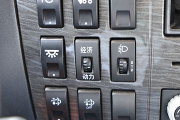 һ����� J6L �ʻݰ� 260���� 6X2 7.7�ײ�դʽ�ػ���(CA5250CCYP62K1L5T3E6)ͼƬ