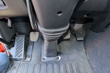 һ����� J6L �ʻݰ� 260���� 6X2 7.7�ײ�դʽ�ػ���(CA5250CCYP62K1L5T3E6)ͼƬ