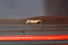 青岛解放 JH6重卡 领航版 460马力 8X4 8.6米AMT自动挡仓栅式载货车(国六)