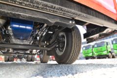 青岛解放 JH6重卡 领航版 460马力 8X4 8.6米AMT自动挡仓栅式载货车(国六)