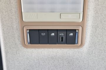 �ൺ��� JK6�п� 260���� 4X2 6.75�ײ�դʽ�ػ���(����)(�߶�)(CA5180CCYP28K1L4E6)ͼƬ