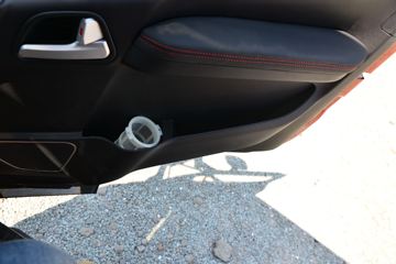 �ൺ��� JK6�п� 260���� 4X2 6.75�ײ�դʽ�ػ���(����)(�߶�)(CA5180CCYP28K1L4E6)ͼƬ