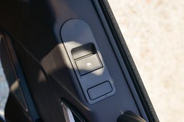 �ൺ��� JK6�п� 260���� 4X2 6.75�ײ�դʽ�ػ���(����)(�߶�)(CA5180CCYP28K1L4E6)ͼƬ