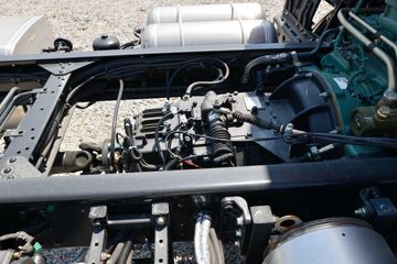 �ൺ��� JK6�п� 260���� 4X2 6.75�ײ�դʽ�ػ���(����)(�߶�)(CA5180CCYP28K1L4E6)ͼƬ