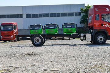 �ൺ��� JK6�п� 260���� 4X2 6.75�ײ�դʽ�ػ���(����)(�߶�)(CA5180CCYP28K1L4E6)ͼƬ