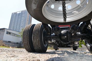 �ൺ��� JK6�п� 260���� 4X2 6.75�ײ�դʽ�ػ���(����)(�߶�)(CA5180CCYP28K1L4E6)ͼƬ