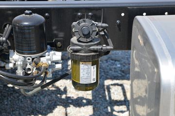 �ൺ��� JK6�п� 260���� 4X2 6.75�ײ�դʽ�ػ���(����)(�߶�)(CA5180CCYP28K1L4E6)ͼƬ