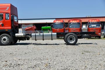 �ൺ��� JK6�п� 260���� 4X2 6.75�ײ�դʽ�ػ���(����)(�߶�)(CA5180CCYP28K1L4E6)ͼƬ