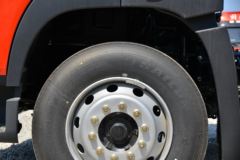 青岛解放 JK6中卡 260马力 4X2 6.75米仓栅式载货车(国六)(高顶)(CA5180CCYP28K1L4E6)