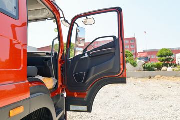 �ൺ��� JK6�п� 260���� 4X2 6.75�ײ�դʽ�ػ���(����)(�ж�)(CA5180CCYP28K1L4E6)ͼƬ