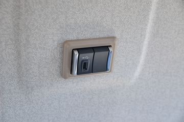 �ൺ��� JK6�п� 260���� 4X2 6.75�ײ�դʽ�ػ���(����)(�ж�)(CA5180CCYP28K1L4E6)ͼƬ