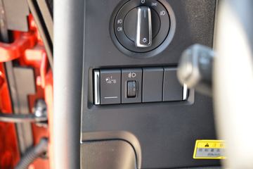 �ൺ��� JK6�п� 260���� 4X2 6.75�ײ�դʽ�ػ���(����)(�ж�)(CA5180CCYP28K1L4E6)ͼƬ