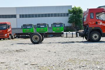 �ൺ��� JK6�п� 260���� 4X2 6.75�ײ�դʽ�ػ���(����)(�ж�)(CA5180CCYP28K1L4E6)ͼƬ