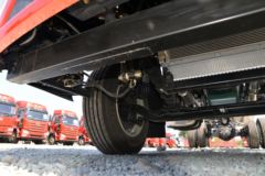 青岛解放 JK6中卡 260马力 4X2 6.75米仓栅式载货车(国六)(中顶)(CA5180CCYP28K1L4E6)