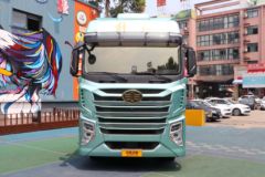 青岛解放 鹰途 商务舱 620马力 6X4 AMT自动挡牵引车(国六)(CA4257P35K18T1E6A80)