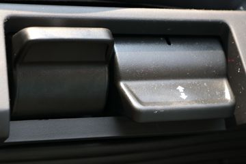 �ൺ��� ӥ; ����� 620���� 6X4 AMT�Զ���ǣ����(����)(CA4257P35K18T1E6A80)ͼƬ