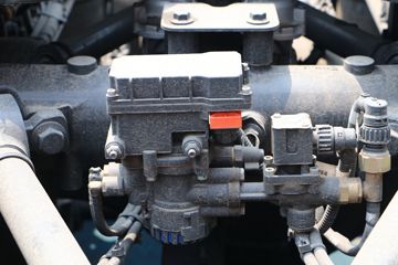 �ൺ��� ӥ; ����� 620���� 6X4 AMT�Զ���ǣ����(����)(CA4257P35K18T1E6A80)ͼƬ