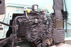 青岛解放 鹰途 商务舱 620马力 6X4 AMT自动挡牵引车(国六)(CA4257P35K18T1E6A80)