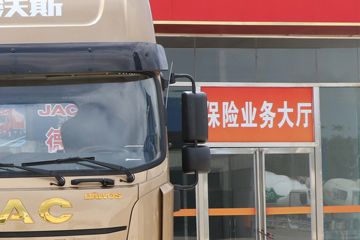 ���� ����˹T9 220���� 4X2 6.8���Ű������ػ���(����)ͼƬ