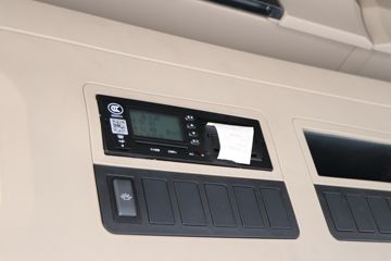 ���� ����˹T9 220���� 4X2 6.8���Ű������ػ���(����)ͼƬ