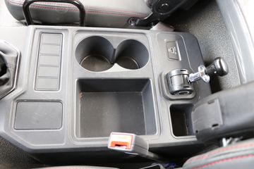 ���� ����˹T9 220���� 4X2 6.8���Ű������ػ���(����)ͼƬ