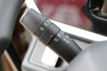 ���� ����˹T9 220���� 4X2 6.8���Ű������ػ���(����)ͼƬ