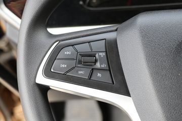 ���� ����˹T9 220���� 4X2 6.8���Ű������ػ���(����)ͼƬ