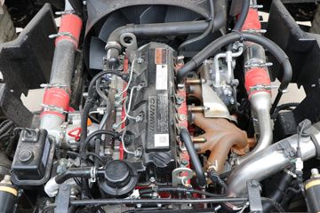 ���� ����˹T9 220���� 4X2 6.8���Ű������ػ���(����)ͼƬ