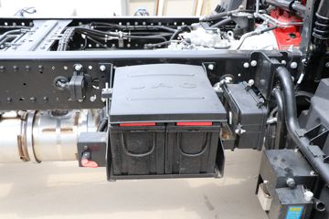 ���� ����˹T9 220���� 4X2 6.8���Ű������ػ���(����)ͼƬ