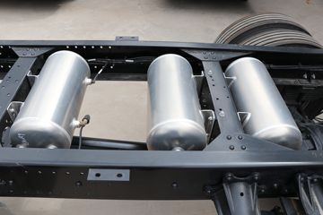 ���� ����˹T9 220���� 4X2 6.8���Ű������ػ���(����)ͼƬ