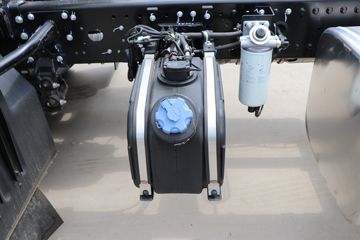 ���� ����˹T9 220���� 4X2 6.8���Ű������ػ���(����)ͼƬ