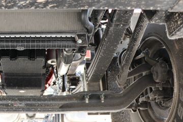 ���� ����˹T9 220���� 4X2 6.8���Ű������ػ���(����)ͼƬ