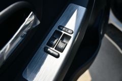 欧铃汽车 V5系列 122马力 4.005米单排栏板轻卡(国六)(ZB1032VDD2L)