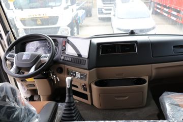 �й����� HOWO TX 250���� 4X2 9.6����ʽ�ػ���(����)(ZZ5187XXYN711GF1L)ͼƬ