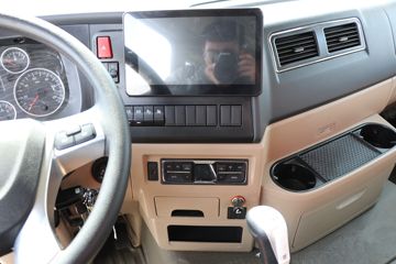 �й����� HOWO TX 250���� 4X2 9.6����ʽ�ػ���(����)(ZZ5187XXYN711GF1L)ͼƬ