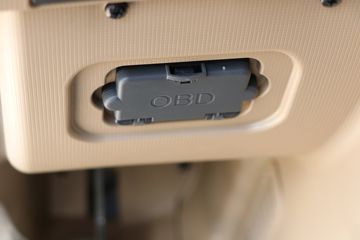 �й����� HOWO TX 250���� 4X2 9.6����ʽ�ػ���(����)(ZZ5187XXYN711GF1L)ͼƬ