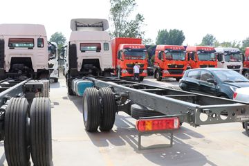 �й����� HOWO TX 250���� 4X2 9.6����ʽ�ػ���(����)(ZZ5187XXYN711GF1L)ͼƬ