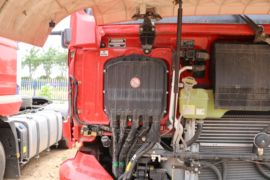 德龙新M3000&nbsp;牵引车底盘                                                图片