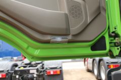 陕汽重卡 德龙M3000S 400马力 8X4 6.5米自卸车(国六)(SX3319HD346)