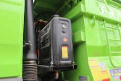 陕汽重卡 德龙M3000S 400马力 8X4 6.5米自卸车(国六)(SX3319HD346)