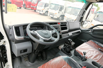 ���� ˧��Q6 130���� 4.18�׵��������Ῠ(����)ͼƬ