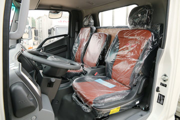 ���� ˧��Q6 130���� 4.18�׵��������Ῠ(����)ͼƬ