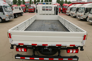 ���� ˧��Q6 130���� 4.18�׵��������Ῠ(����)ͼƬ